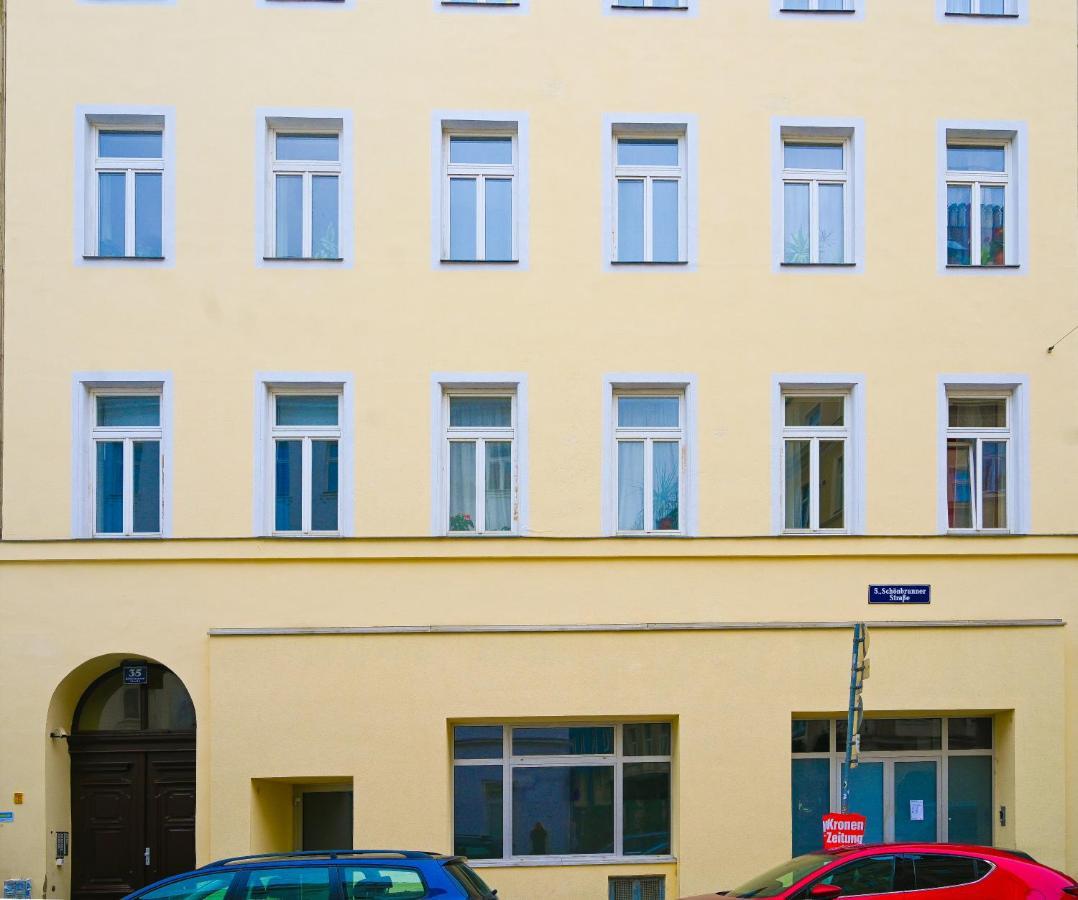 Backpacker Apartment Schoenbrunn Виена Екстериор снимка